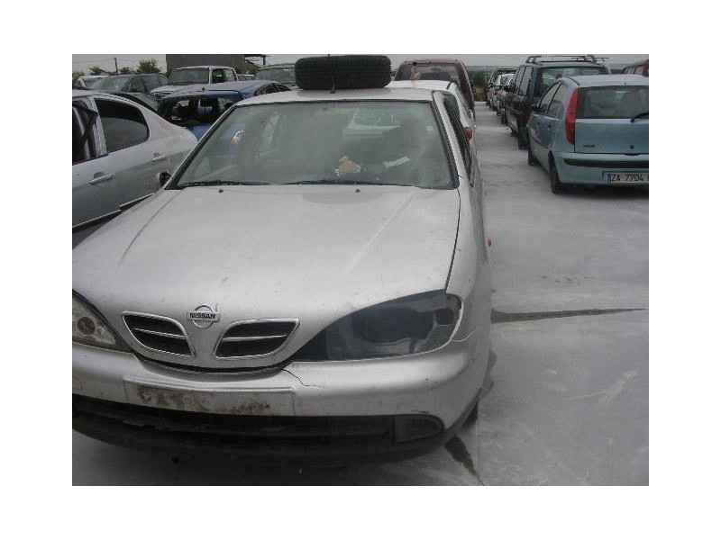 nissan primera del año 2000