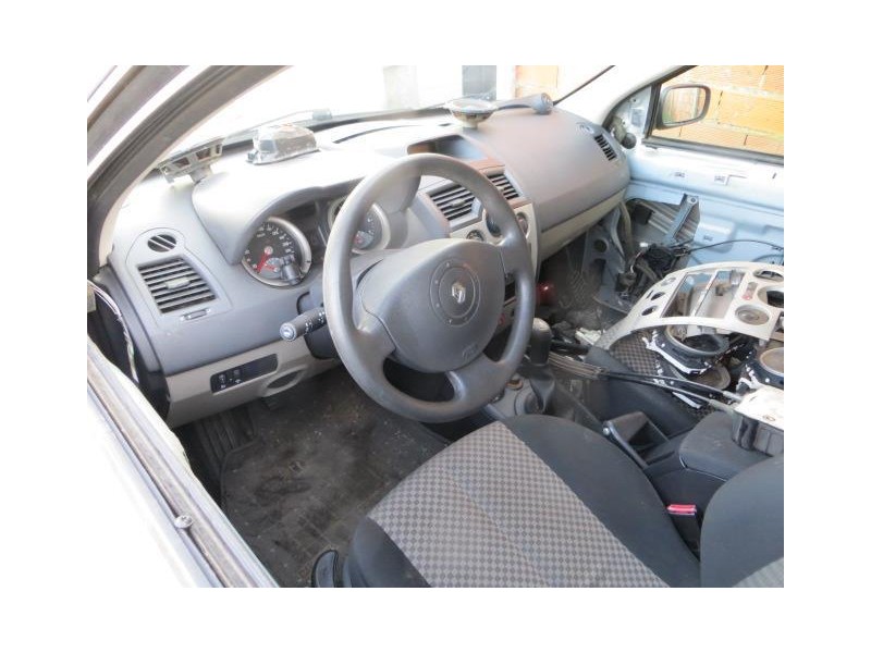 renault megane del año 2004