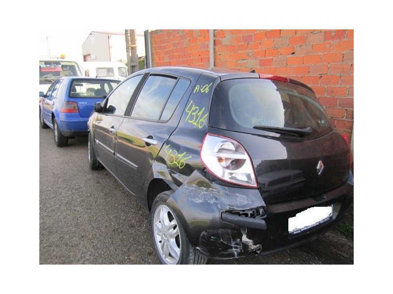 renault clio del año 2006