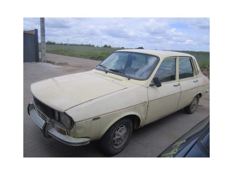 RENAULT 12