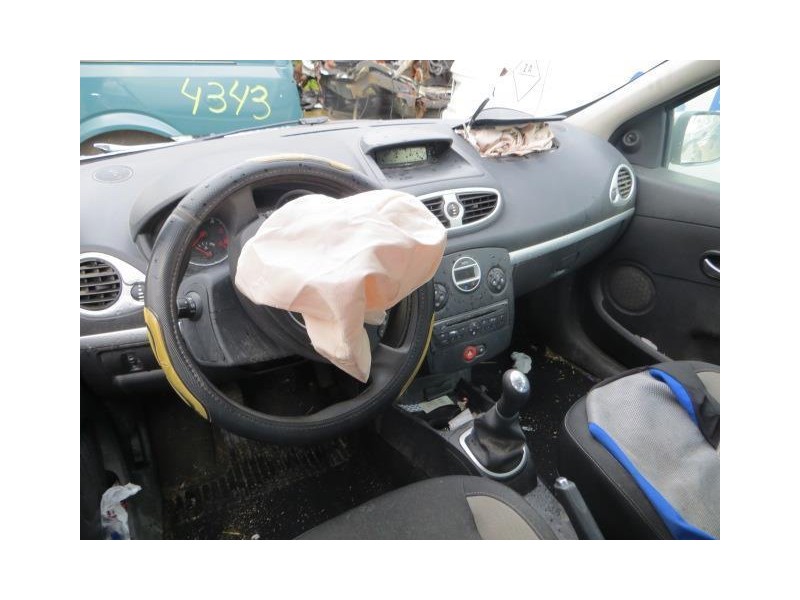 renault clio del año 2011