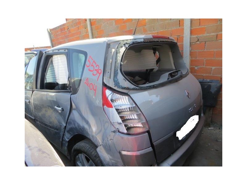 renault scenic del año 2004