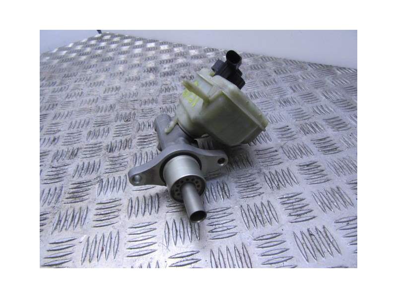 Recambio de bomba de freno para volkswagen caddy 1.9 tdi referencia OEM IAM 1K1614019K  