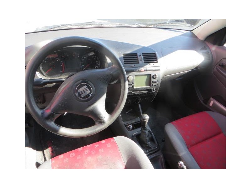 seat ibiza del año 2000