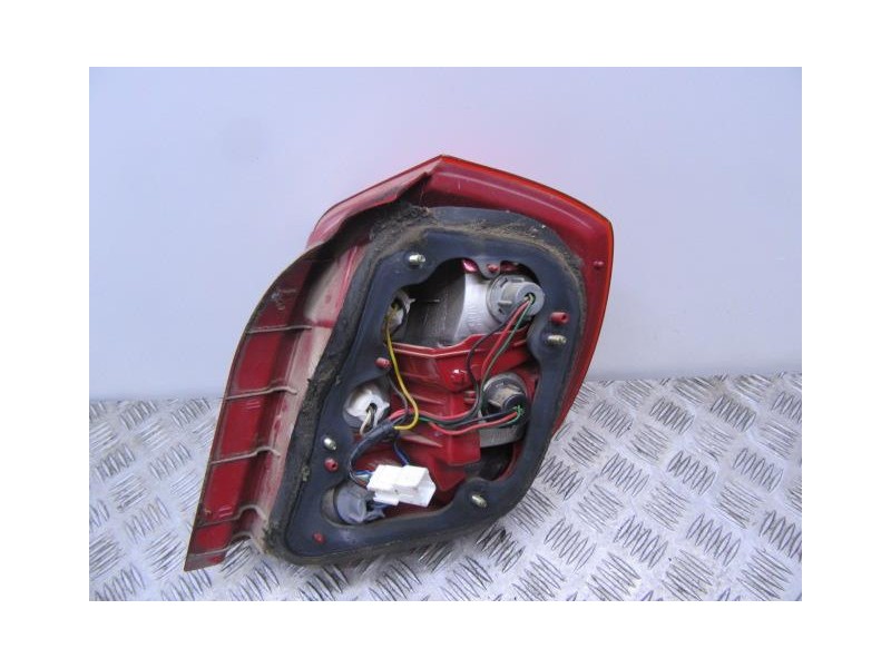 Recambio de piloto trasero izq. : chevrolet nubira : 1.6 g (108,77cv) [2007] para chevrolet nubira 1.6 g referencia OEM IAM 0211