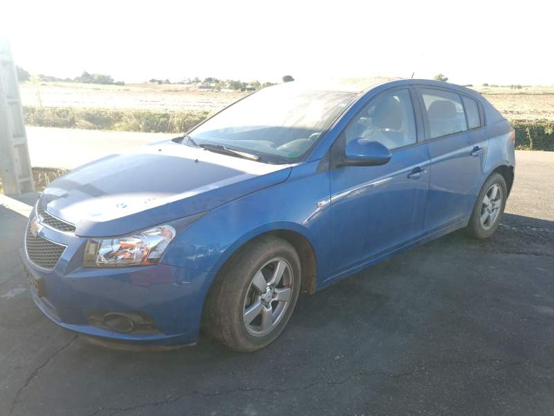 Recambio de carroceria para chevrolet cruze hatchback (j305) 1.6 referencia OEM IAM   