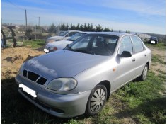 daewoo lanos del año 2002