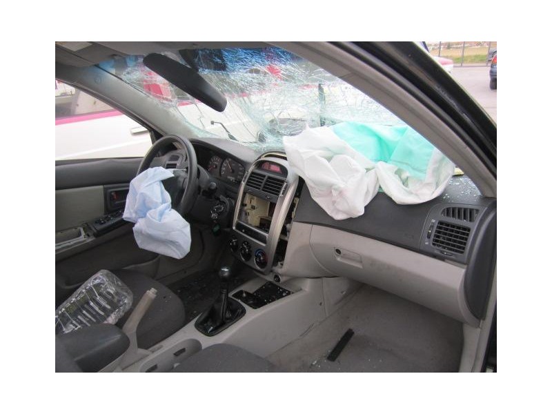 kia cerato del año 2005