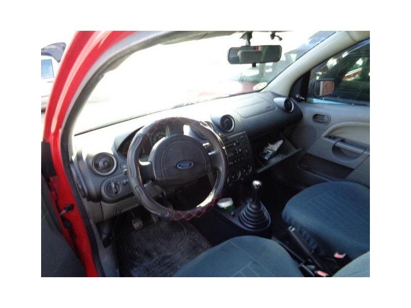 ford fiesta del año 2003