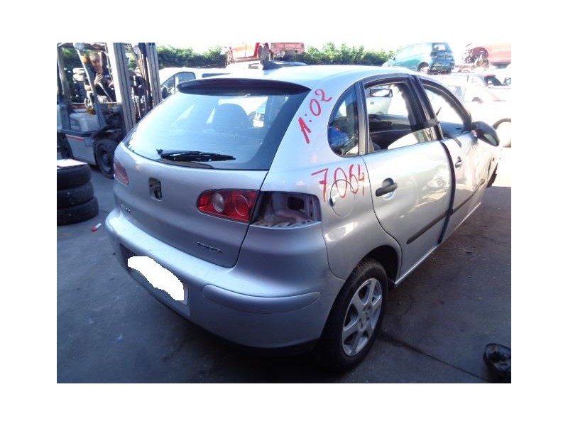 seat ibiza del año 2002