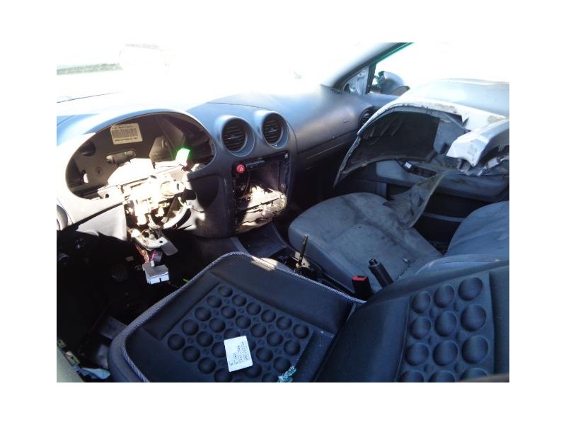 seat ibiza del año 2002