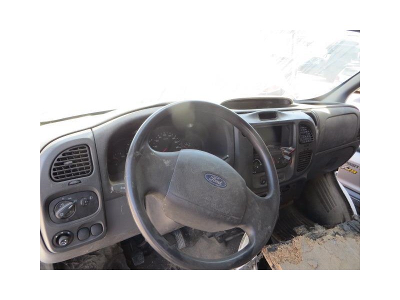 ford transit del año 2005