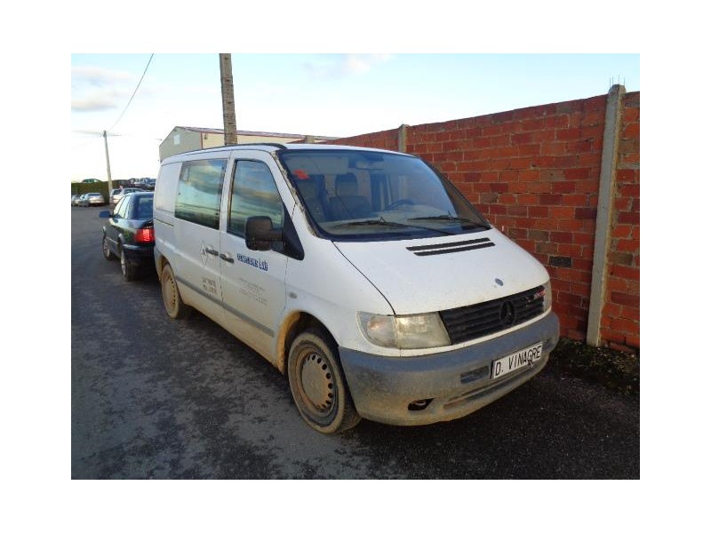 m. benz vito del año 2001