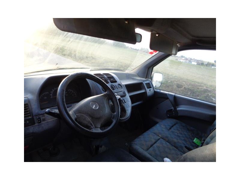 m. benz vito del año 2001