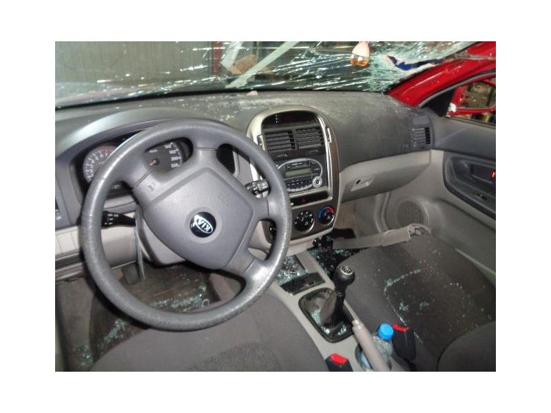 kia cerato del año 2005