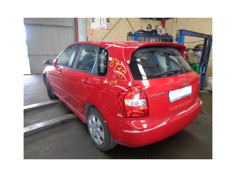 kia cerato del año 2005