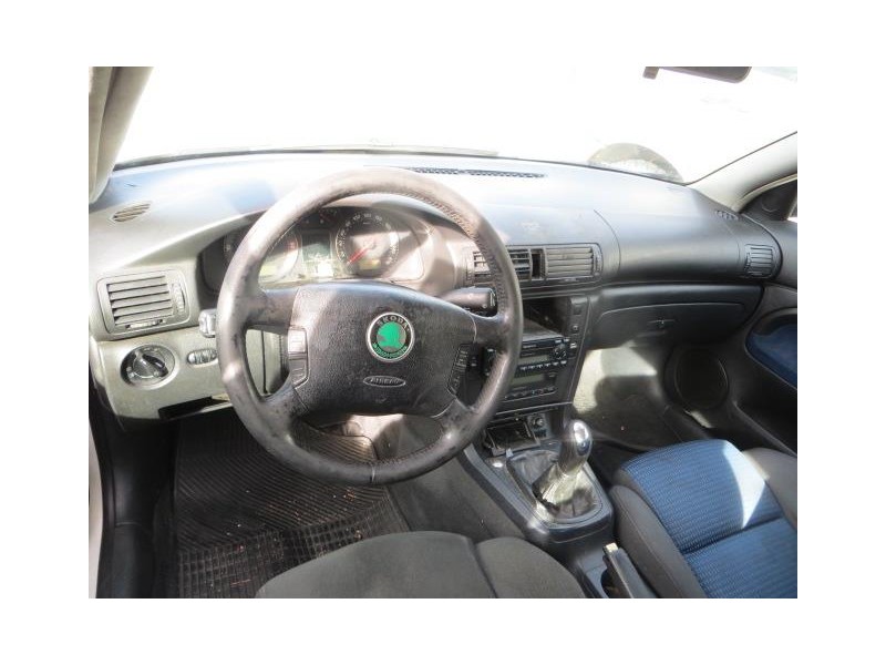 skoda superb del año 2003