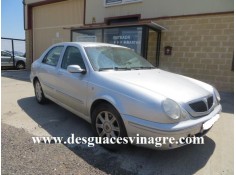 lancia lybra del año 2001