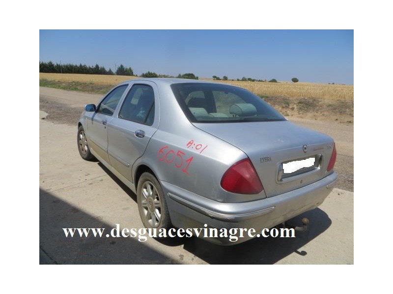 lancia lybra del año 2001
