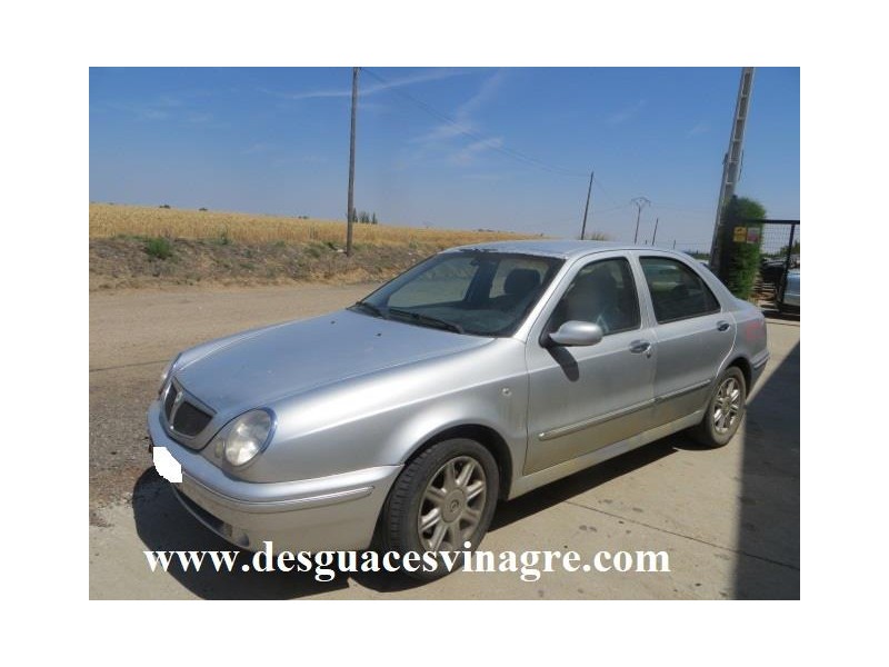 lancia lybra del año 2001