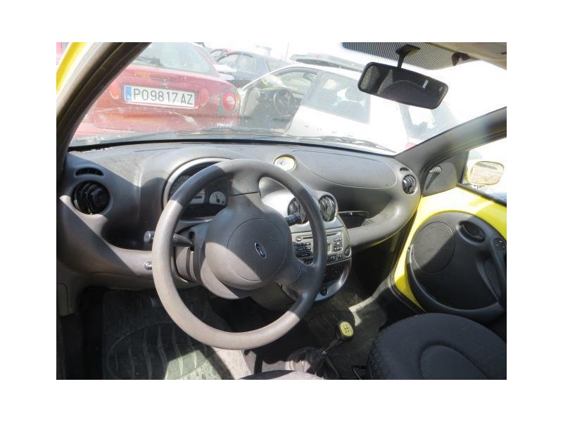 ford ka del año 2001