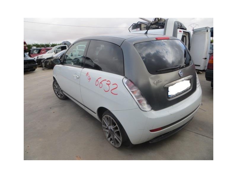 lancia ypsilon del año 2009