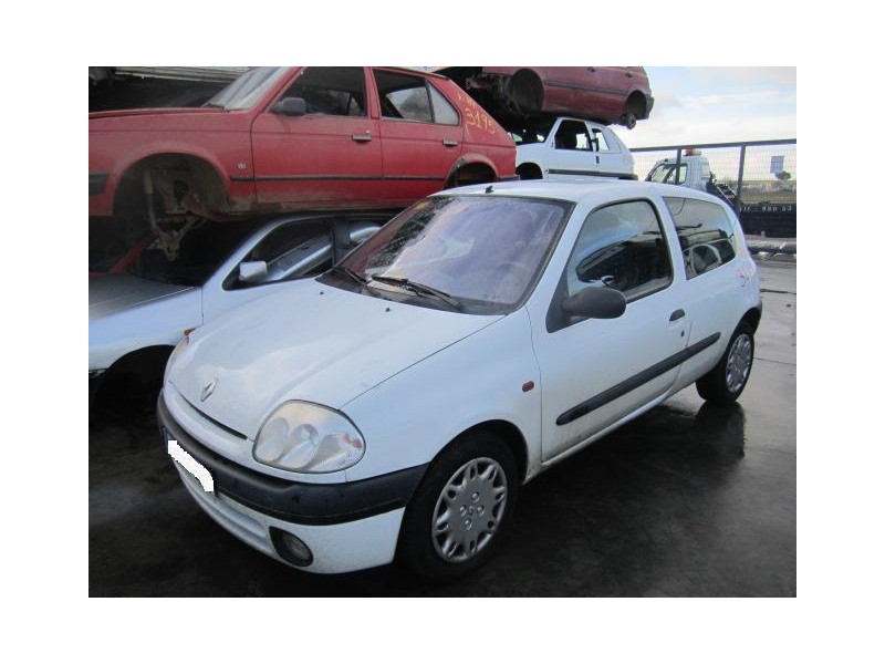 renault clio del año 2001