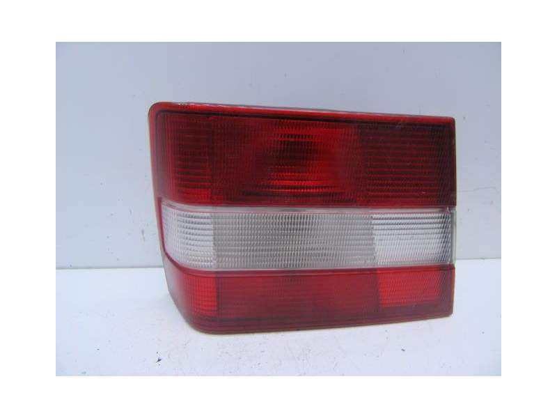 Recambio de piloto porton izquierdo para volvo 940 0.1 d referencia OEM IAM 3534093  