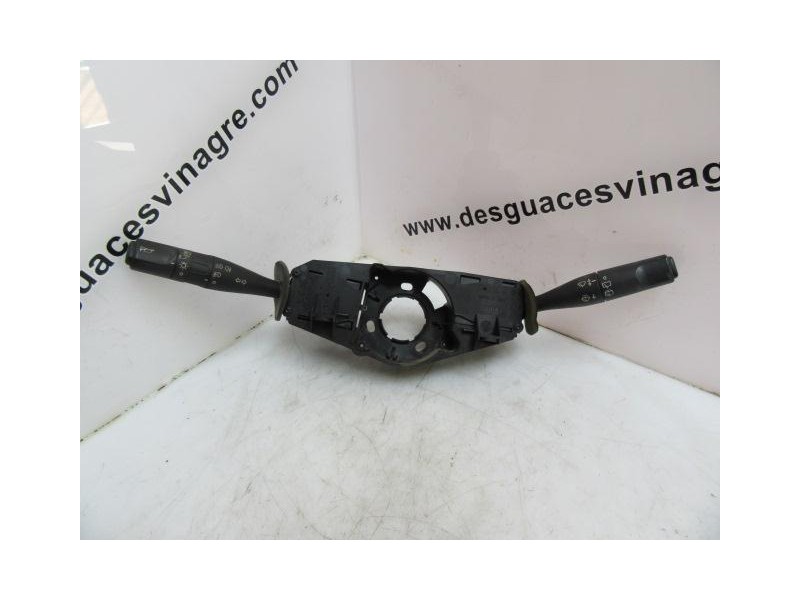 Recambio de mando luces y limpias : citroen saxo : 1.5 d -vjz (57,10cv) [1996] para citroen saxo 1.5 d -vjz referencia OEM IAM  