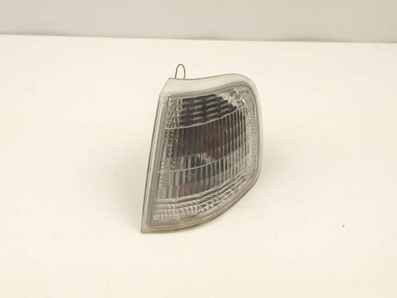 Recambio de piloto delantero izquierdo para peugeot 405 1.8 d-a8a turbo referencia OEM IAM 630194  