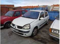 renault clio del año 2004