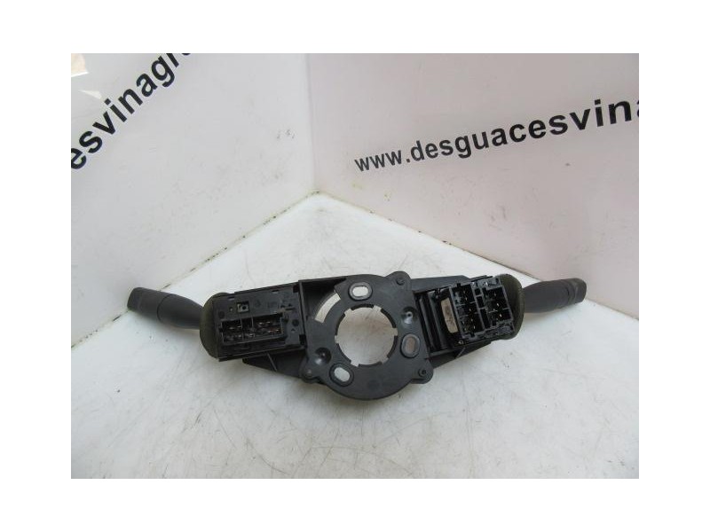 Recambio de mando luces y limpias : citroen saxo : 1.5 d -vjz (57,10cv) [1996] para citroen saxo 1.5 d -vjz referencia OEM IAM  