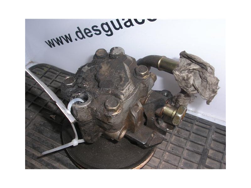 Recambio de bomba dirección : nissan vanette : 2.3-d-(ld23-a) (74,8cv) [1995] para nissan vanette 2.3-d-(ld23-a) referencia OEM 