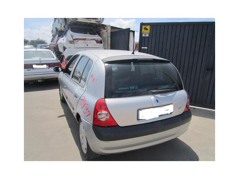 renault clio del año 2001