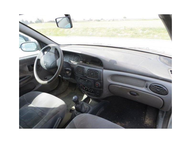 renault megane del año 2001