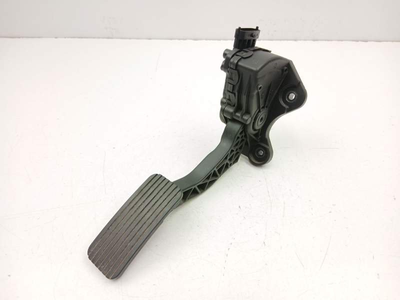 Recambio de potenciometro aceleracion para kia cee´d sw (ed) 1.6 crdi 115 referencia OEM IAM 327002H300  