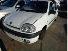 renault clio del año 2000