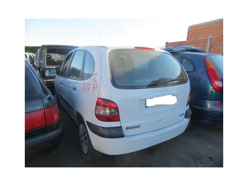 renault scenic del año 2002