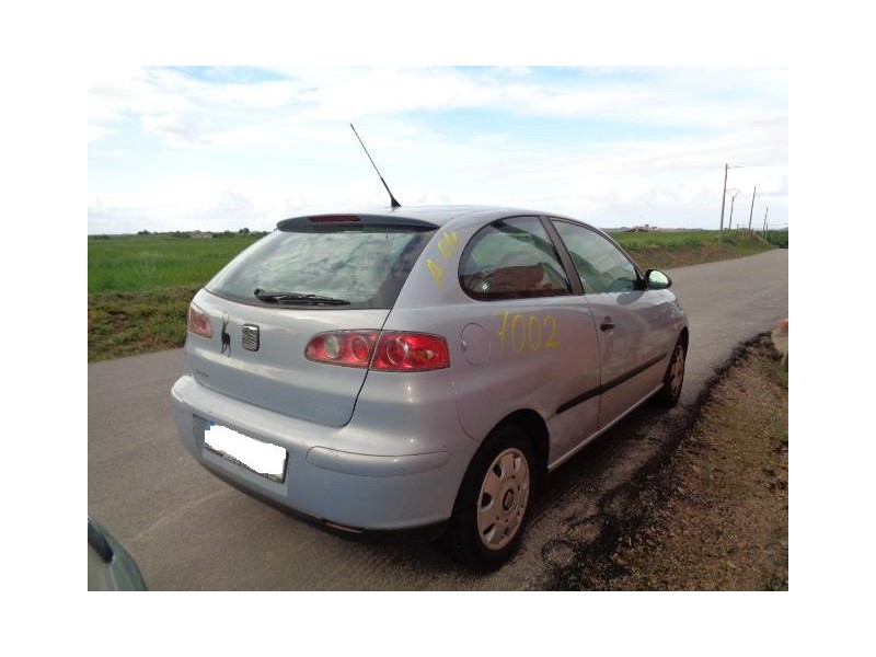 seat ibiza del año 2004
