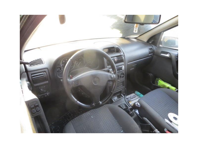 opel astra del año 2003
