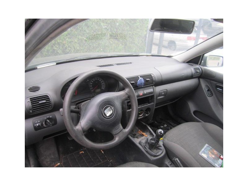 seat toledo del año 2002