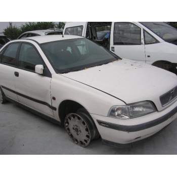 VOLVO S40