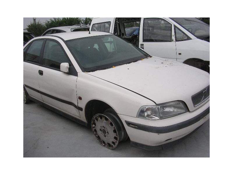 VOLVO S40