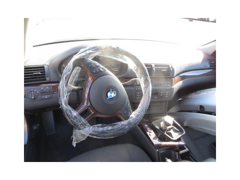 bmw  320 del año 2003