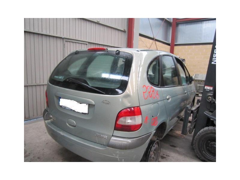 renault scenic del año 2002