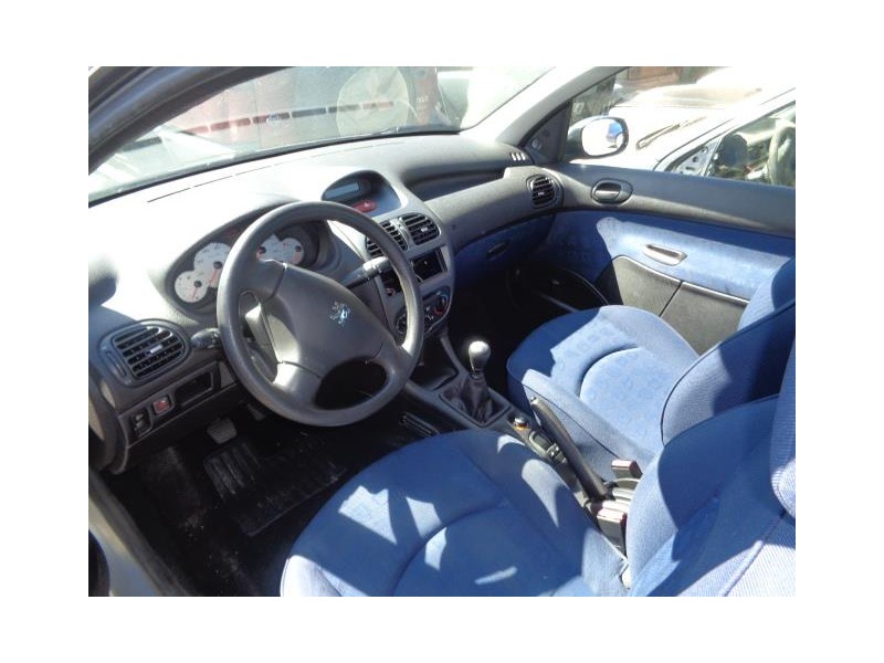 peugeot 206 del año 2004