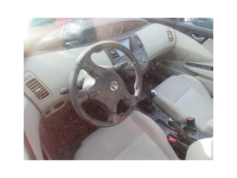 nissan primera del año 2002