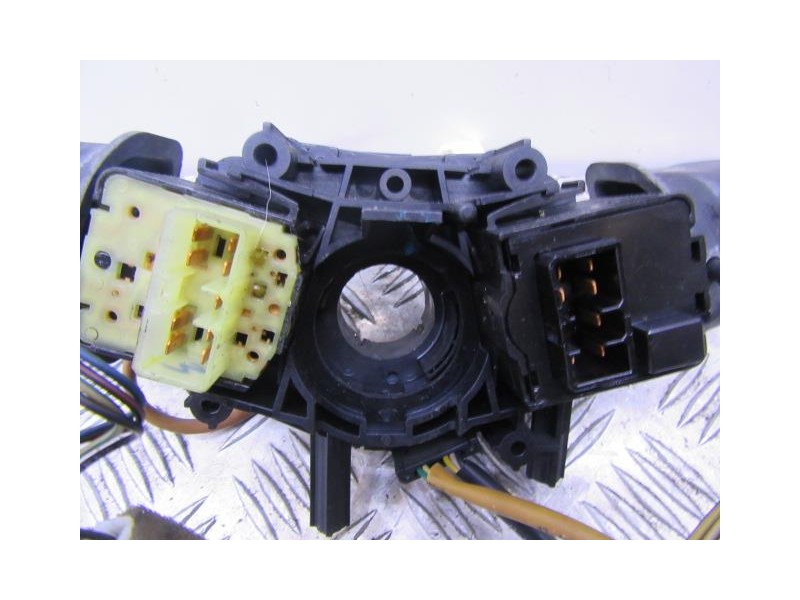 Recambio de mando luces y limpias : chevrolet nubira : 1.6 g (108,77cv) [2007] para chevrolet nubira 1.6 g referencia OEM IAM FN