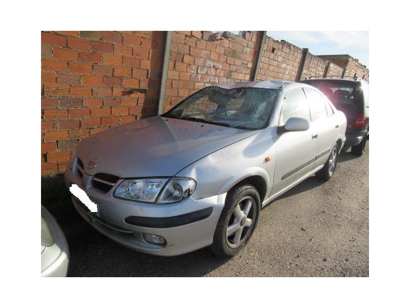 nissan almera del año 2001