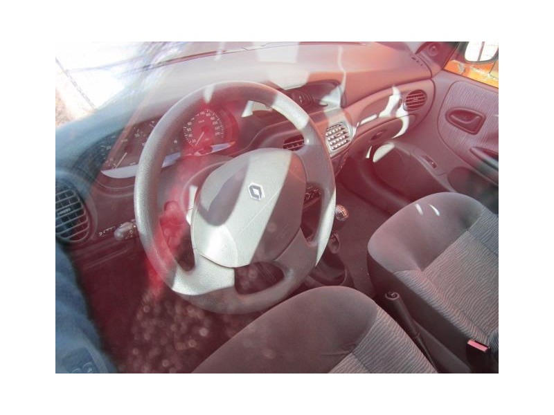 renault megane del año 2001